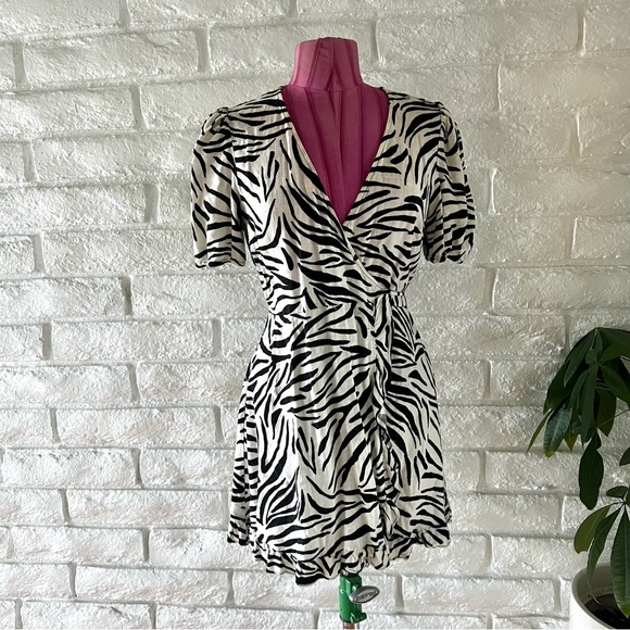 Zara Zebra Print Wrap Mini Dress Small - Picture 3 of 7